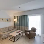 Hotel Seth 4*