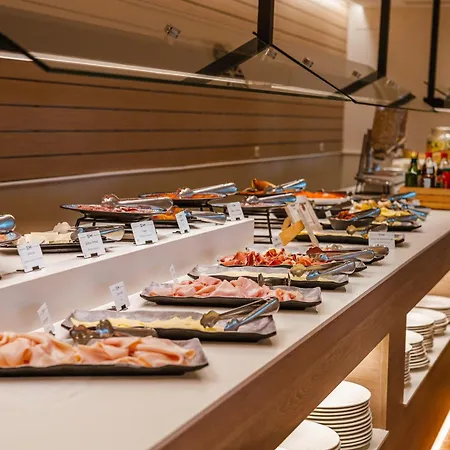 Hotel Seth 4*
